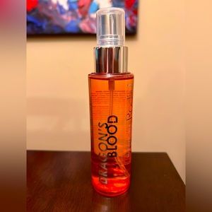 New/Sealed Rodial Dragon’s Blood Hyaluronic Drink Mist